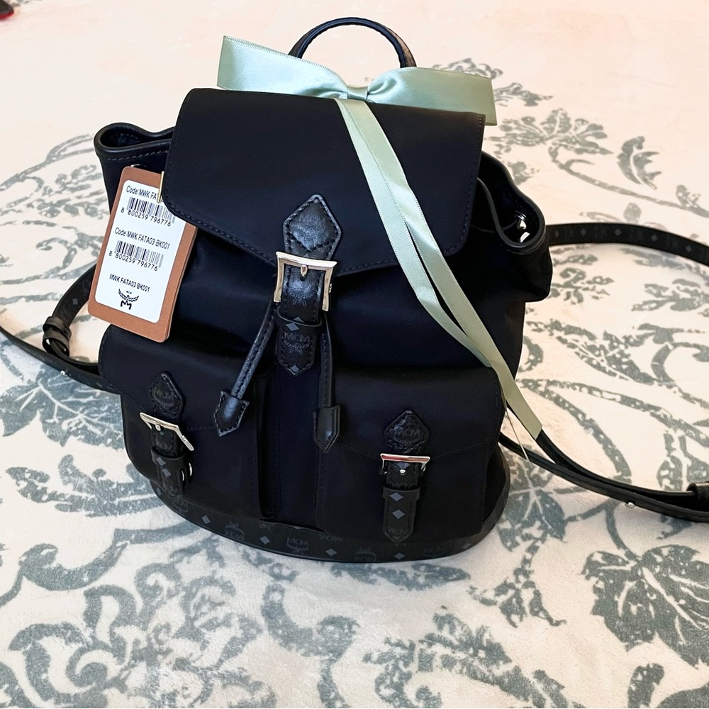 2026 MCM Small Aren Drawstring Backpack - Picture 2 of 7